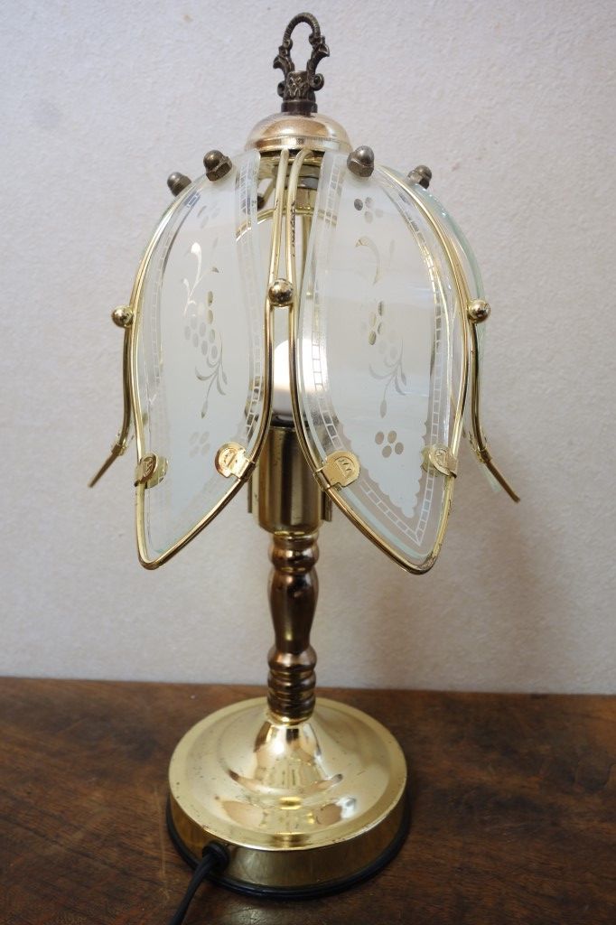 照明器具 ガラス製6枚笠のテーブルスタンド 卓上ランプ 1992年製◆ナイトスタンド 卓上照明 ライト レトロ _画像5