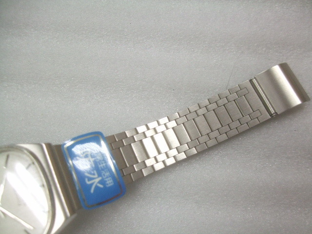 デッドストック未使用旧モデルメンズシチズンクオーツ腕時計ジャンク品　S683_画像4