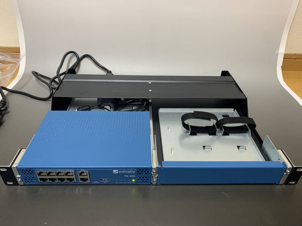 Yahoo!オークション - Palo Alto Networks PA-220 + RACKTRAY Yahoo!オークション - Palo Alto Networks PA-220 + RACKTRAY