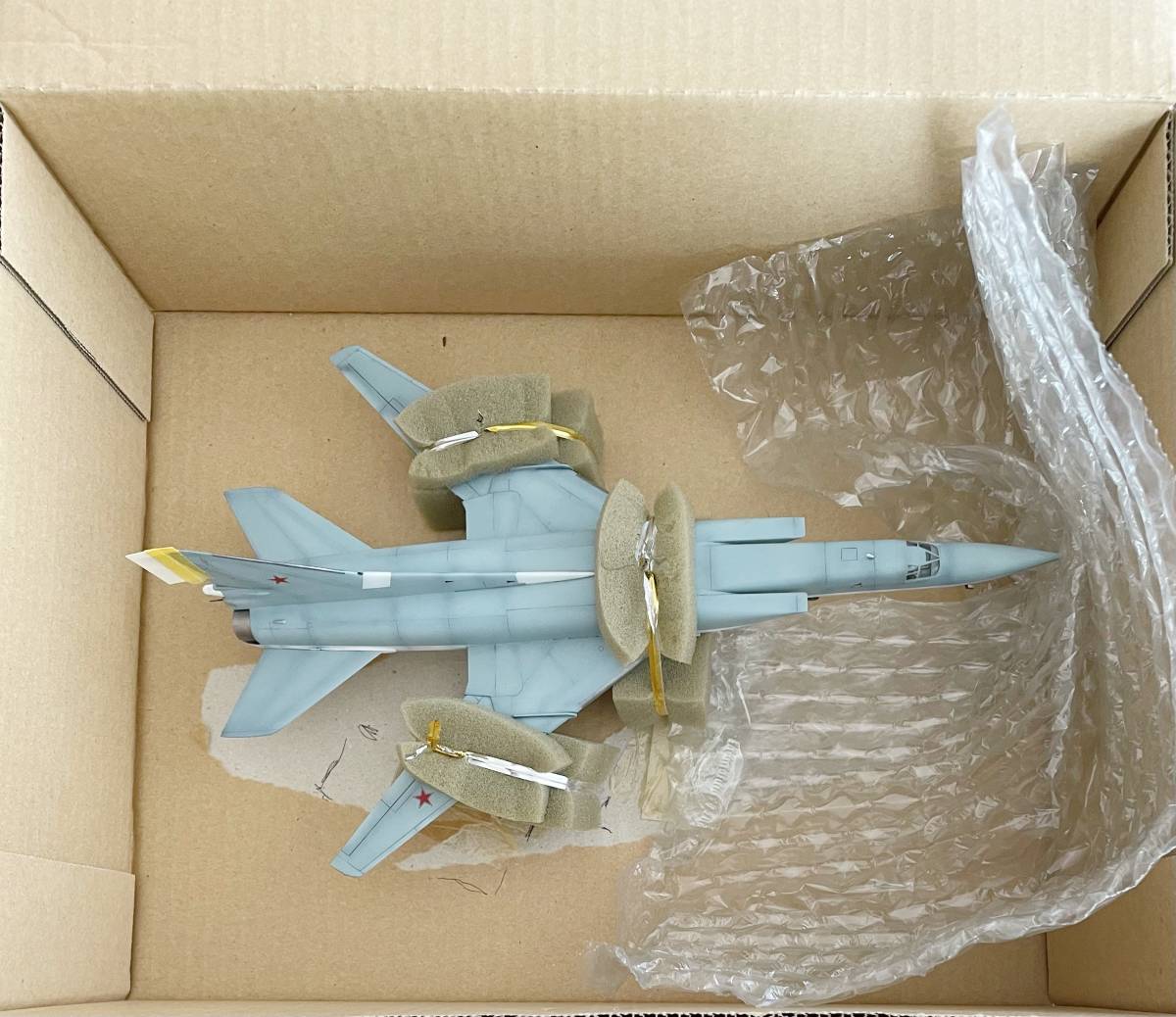 制作依頼 組み立て完成品 サニー 1/144 ツポレフ Tu-22 バック