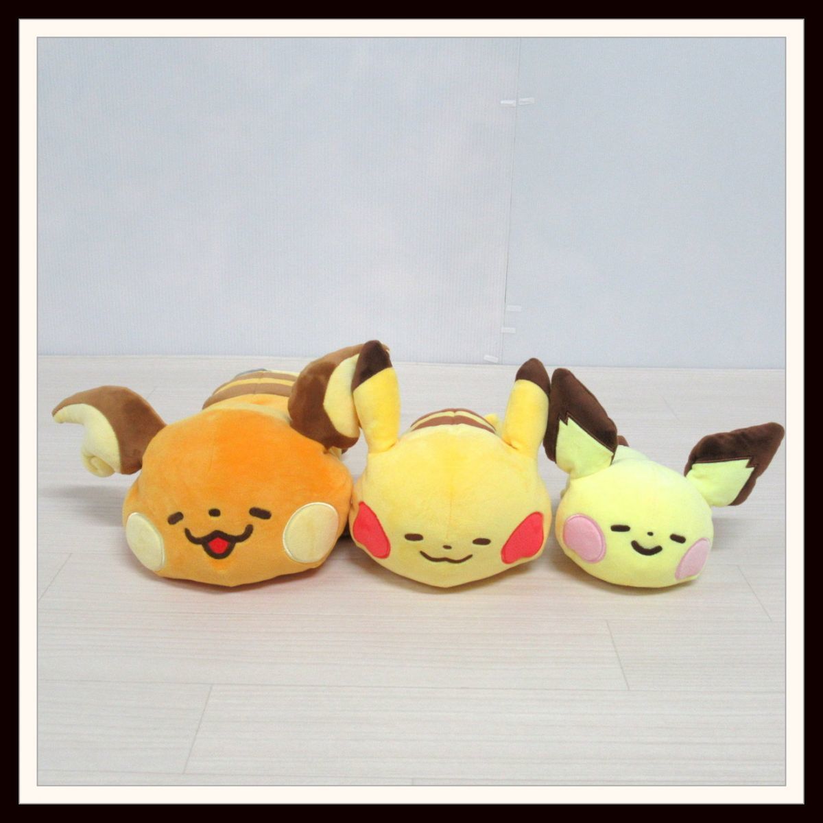 【完売】ポケモンセンター ぬいぐるみ3点セット Pokemon Yurutto 寝そべり ピカチュウ / ピチュー / ライチュウ【G4【S2_画像2