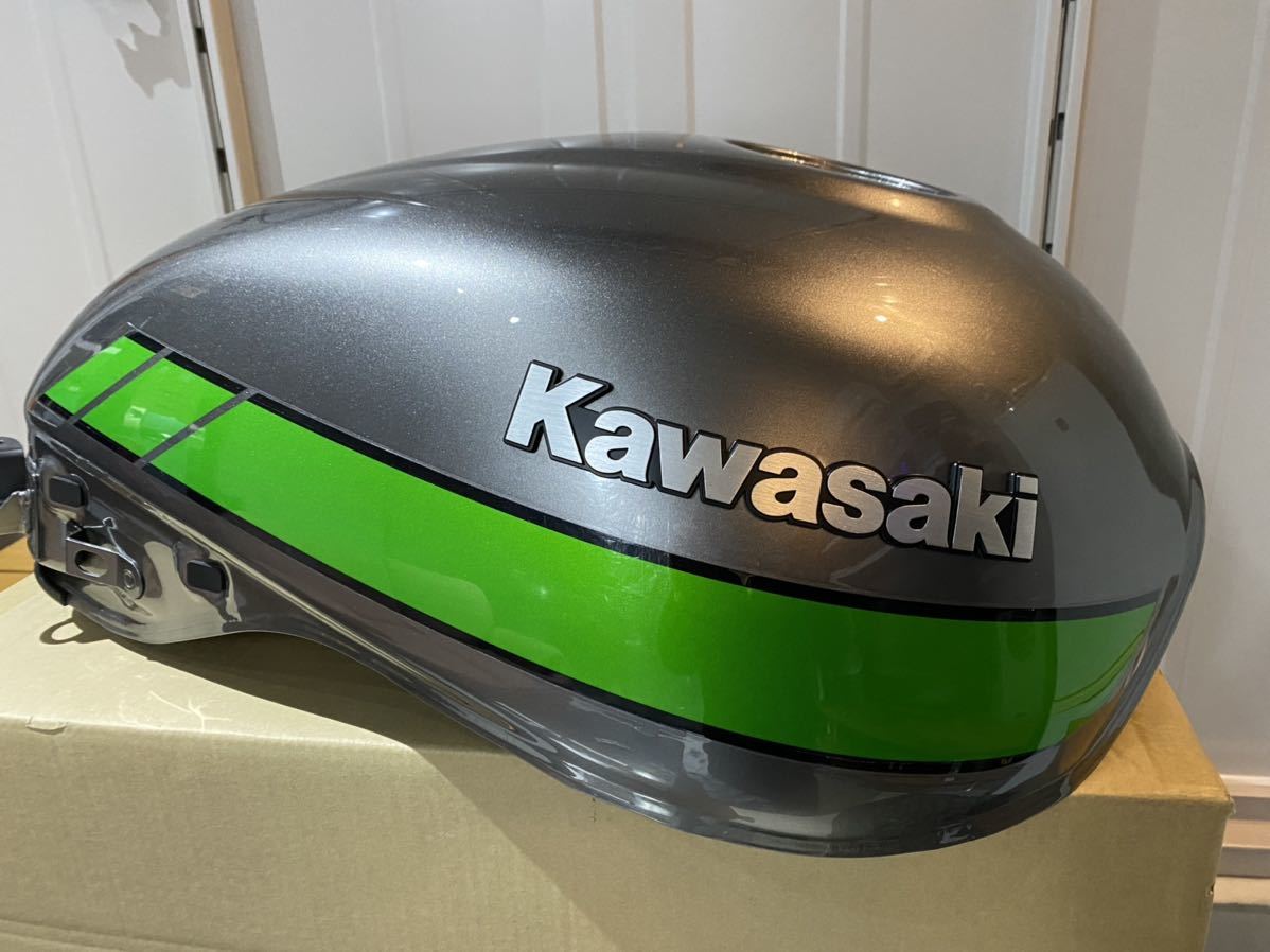 Kawasaki【z900rs】カフェ純正タンク グラファイトグレーメタリック美品