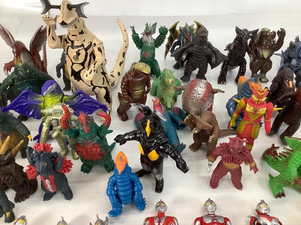 好評受付中 ウルトラマン 怪獣 ソフビ ビッグソフビ フィギュア 大量