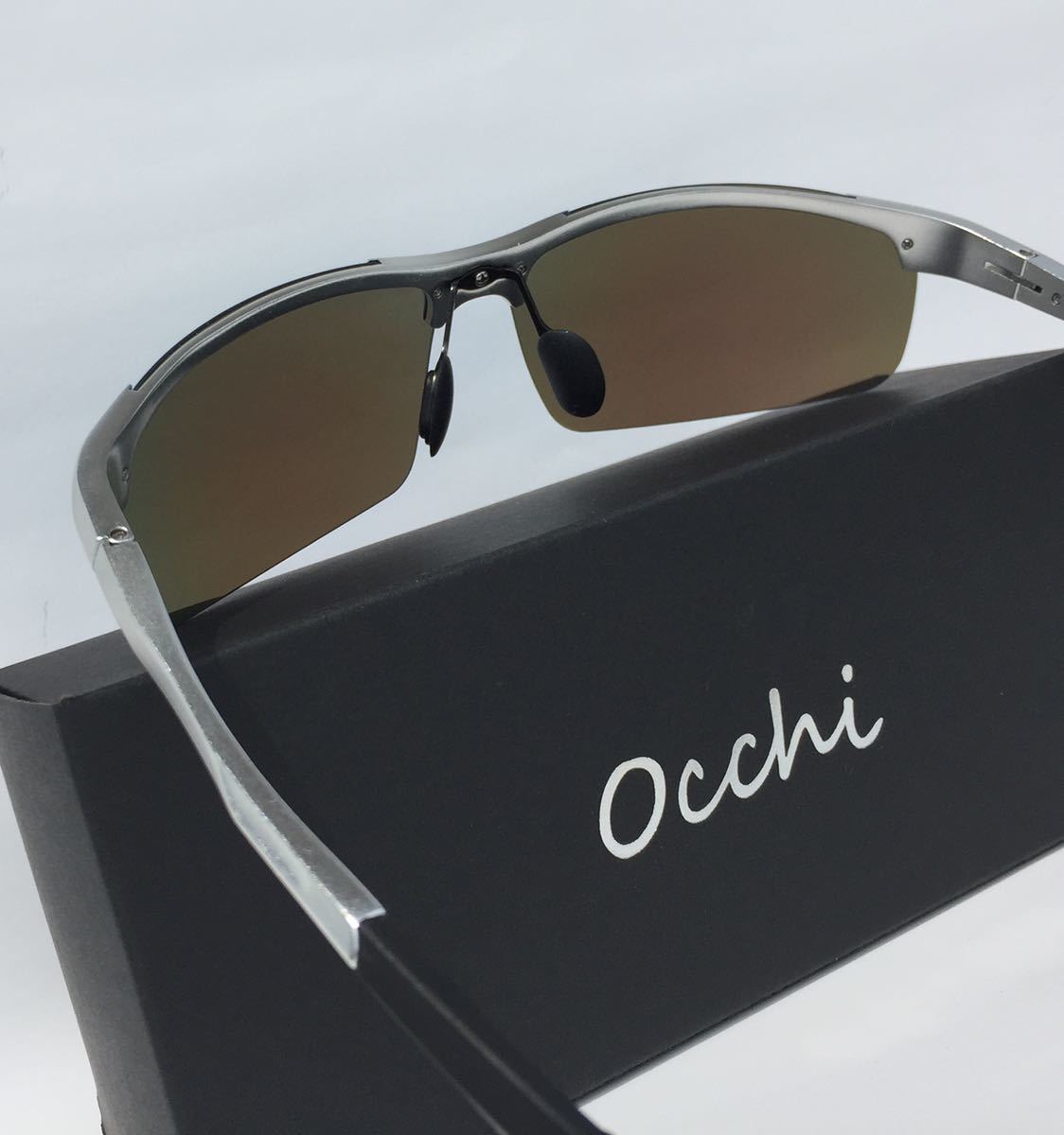 新品 OCCHI 偏光サングラス レンズUV400 軽量 ブルーミラー