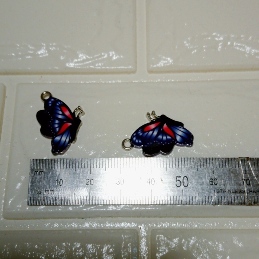 【P25】横向き 蝶々 ブルー ピアス イヤリング パーツ チャーム