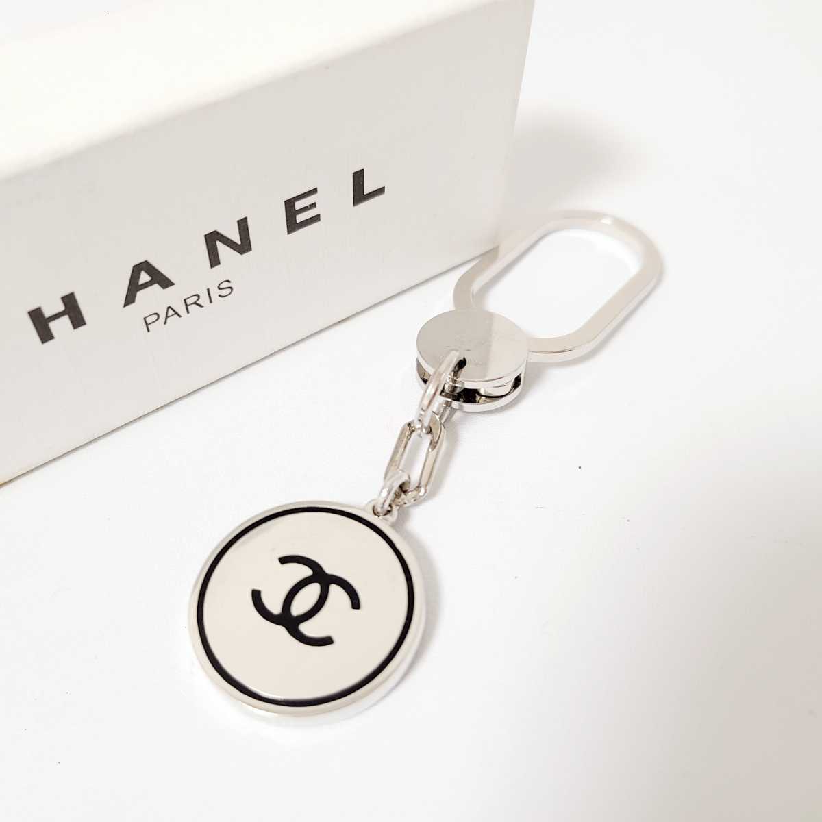 CHANEL シャネル ココマーク シルバー キーチャーム チャーム 高級ブランド おしゃれ かわいい ハイブランド 大人気 レディース c21-17_画像1