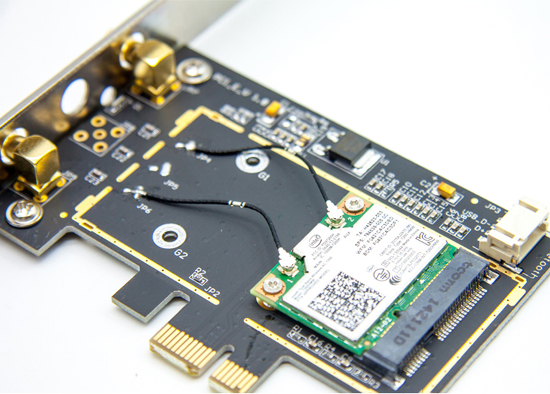 インターフェース miniPCIe用カード → デスクトップ PCI-Express x1 変換ボード Bluetooth可能