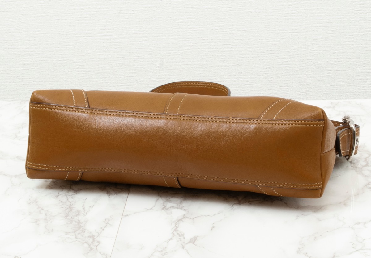 極美品】COACH(コーチ)レザー ワンショルダーバッグ ブラウン 極美品】COACH(コーチ)レザー ワンショルダーバッグ ブラウン
