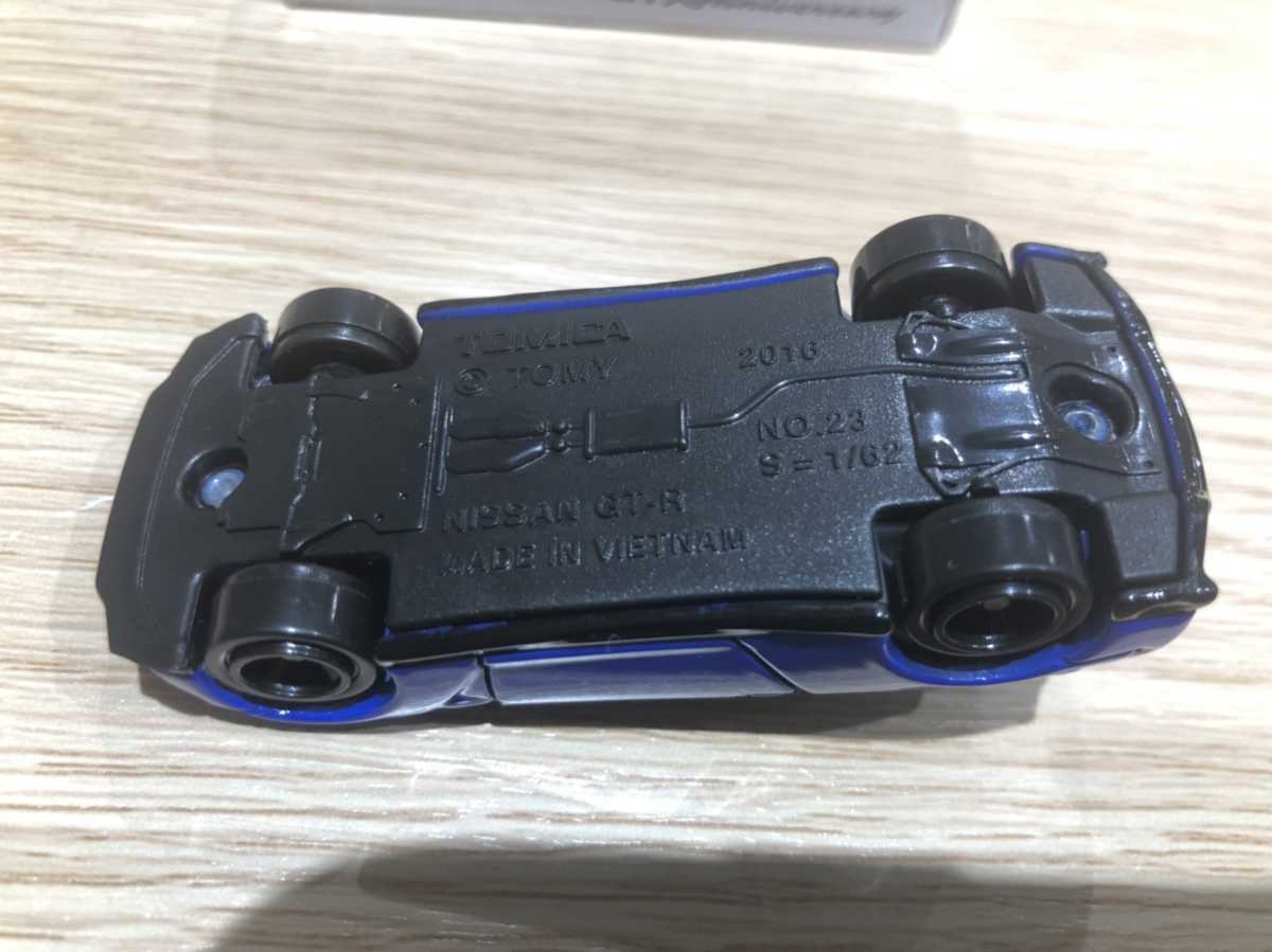 非売品】NISSAN 50th Anniversary GTR 日産 50周年 トミカ GTR 非売品】NISSAN 50th Anniversary GTR 日産 50周年 トミカ GTR