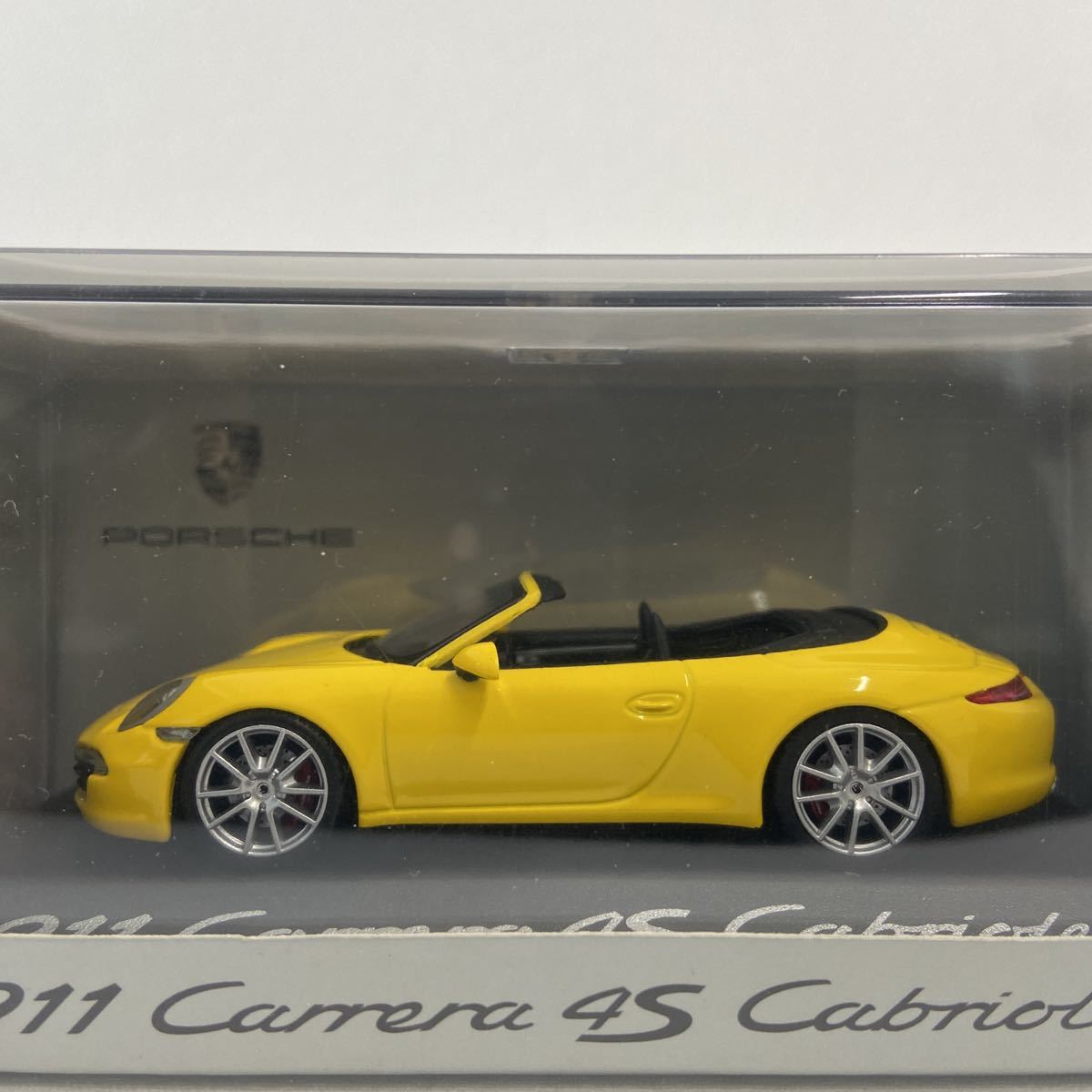 PORSCHEディーラー特注 1/43 ポルシェ 911 カレラ 4S カブリオレ イエロー Carrera Cabriolet 991型 ミニチャンプス ミニカー モデルカー_画像4