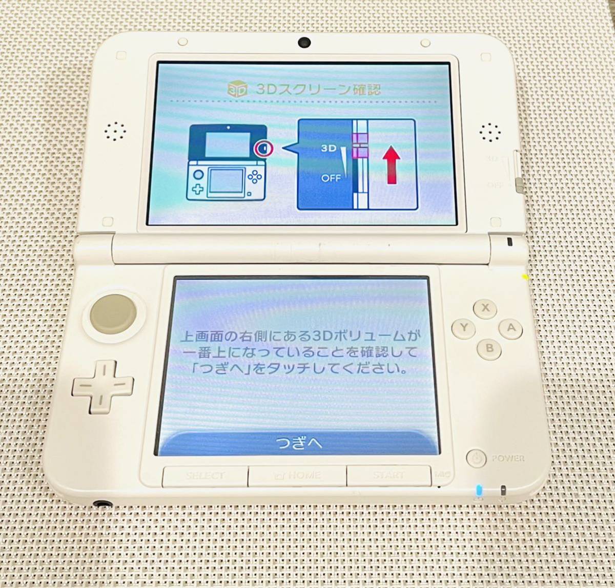 ニンテンドー3DS LL ピンクホワイト　本体動作品　送料無料　付属品付き　任天堂　Nintendo