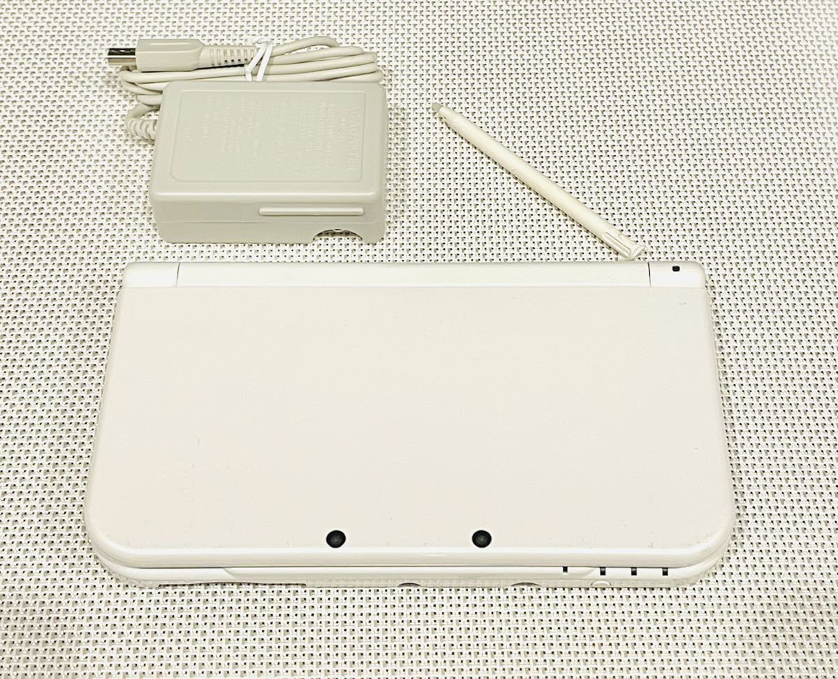 newニンテンドー3DS LL パールホワイト 本体動作品送料無料 付属品付き