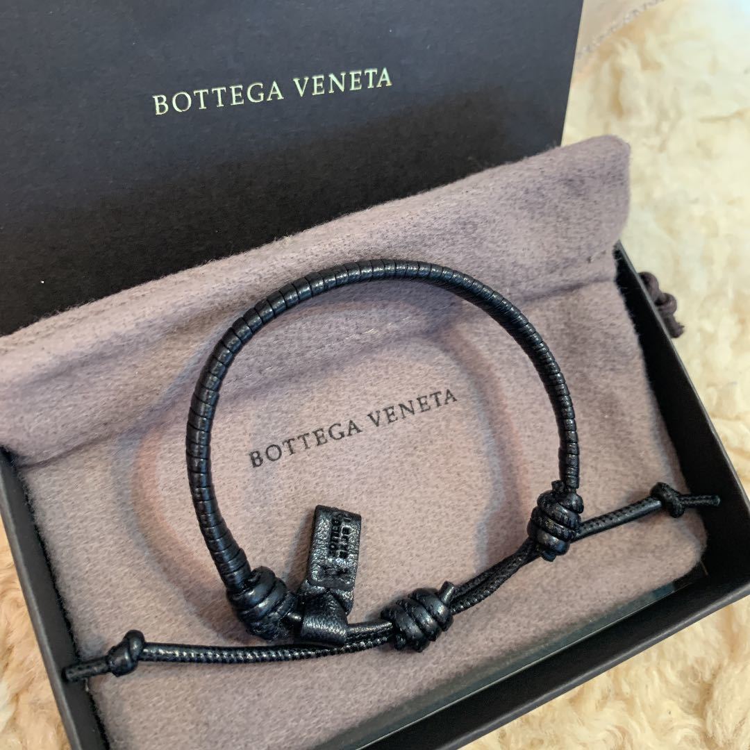 ☆新品☆BOTTEGA VENETA ボッテガヴェネタ レザーブレスレット 本革
