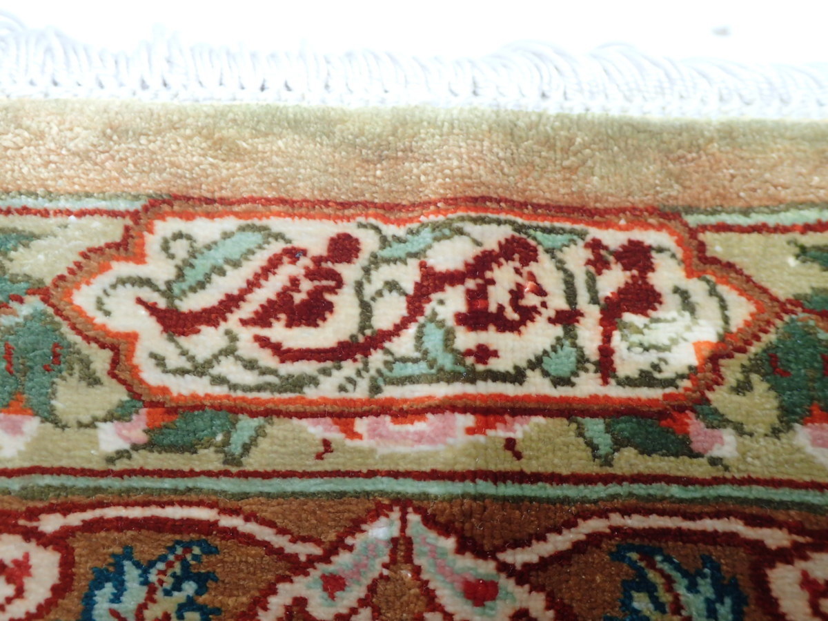 最高級 ペルシャ絨毯 クム 手織り シルク 絹 大判 102cm×149cm ラグ 絨毯 カーペット フロアマット 工房サイン有 管ASD12137KG_画像3