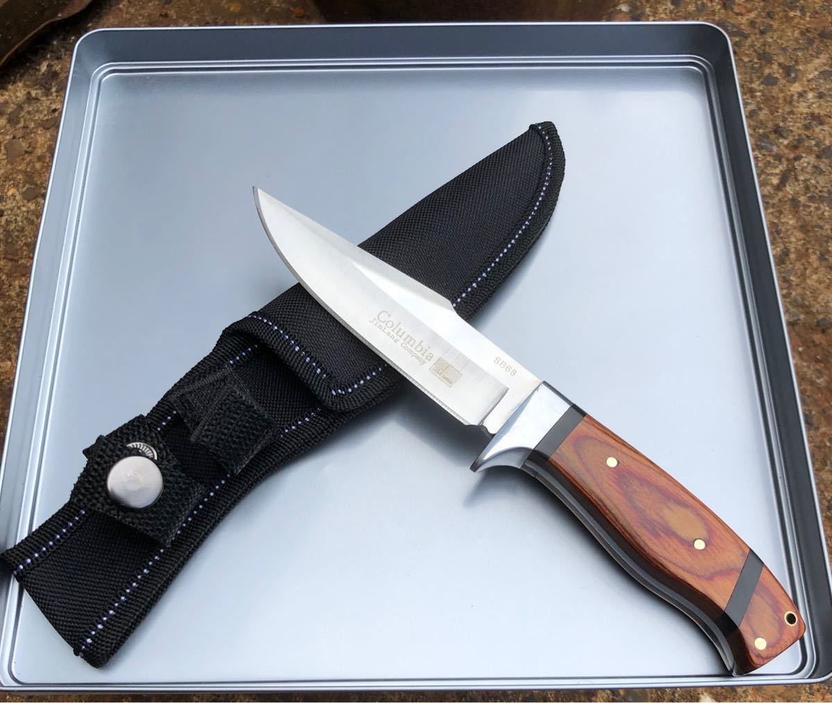 SB68 コロンビアナイフ 高品質シースナイフ 天然ウッドハンドル