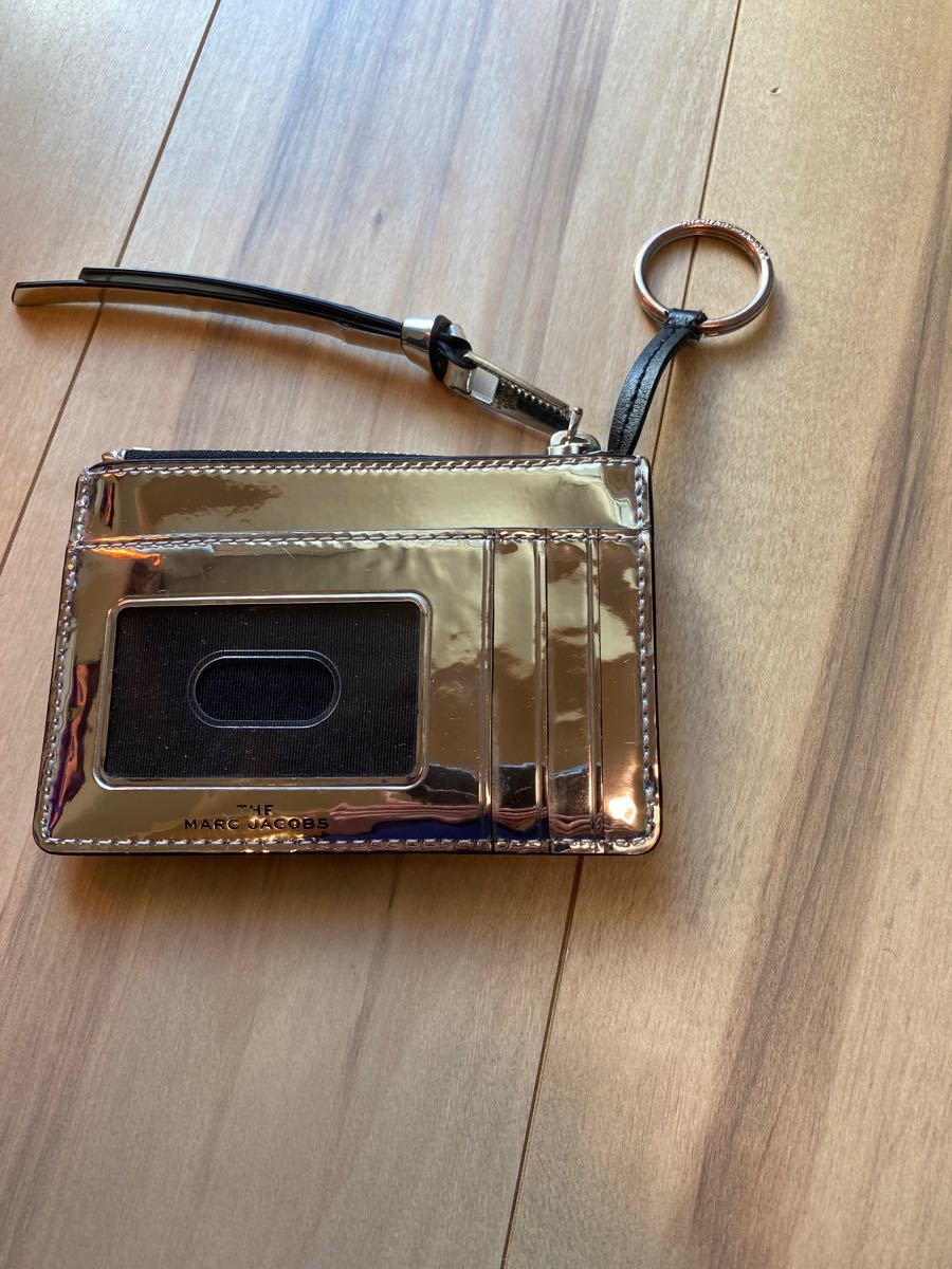 MARC JACOBS マークジェイコブス シルバー 巾着袋付 コインケース パス