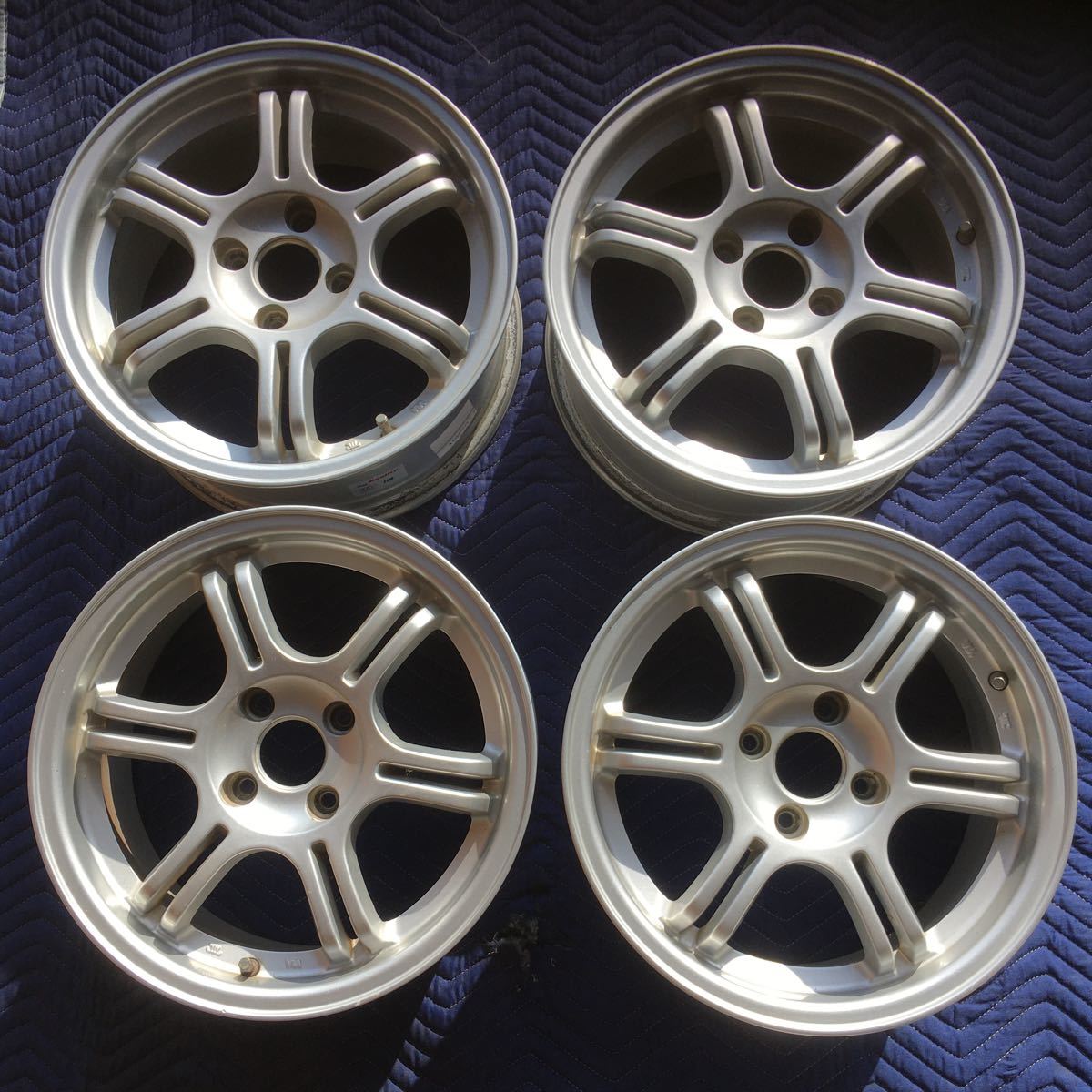 P1x5dv9oumua M P1x5dv9oumua M