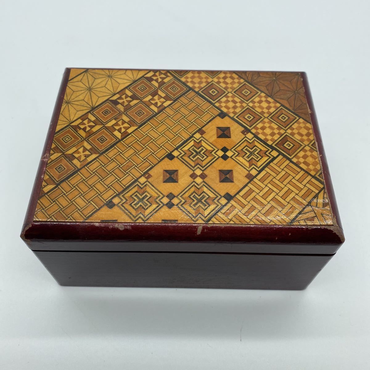 箱根 寄木細工 伝統工芸 工芸品 小物入れ ジュエリーボックス 送料無料商品 箱根 寄木細工 小物入れ ジュエリーボックス 工芸品