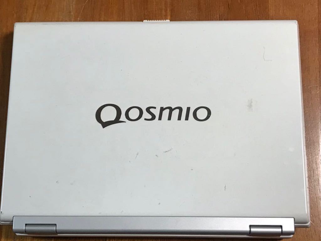 【ジャンク品】東芝 Toshiba Qosmio F40/86G 白Core2 Duo2.10GHz 2GB ACアダプタ付 HDD無し リモコン無し_画像3