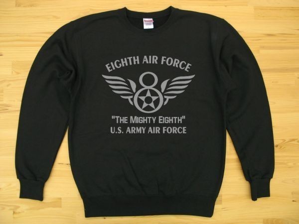 8th AIR FORCE 黒 9.7oz トレーナー グレー 2XL 大きいサイズ スウェット U.S. ARMY AIR FORCE the mighty eighth_黒（グレー色プリント）