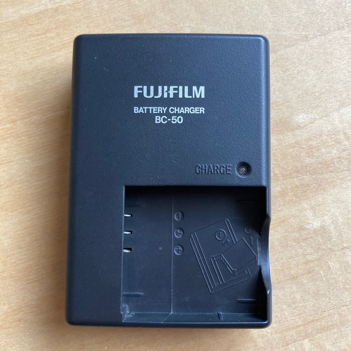 FUJIFILM バッテリー充電器 BC-50
