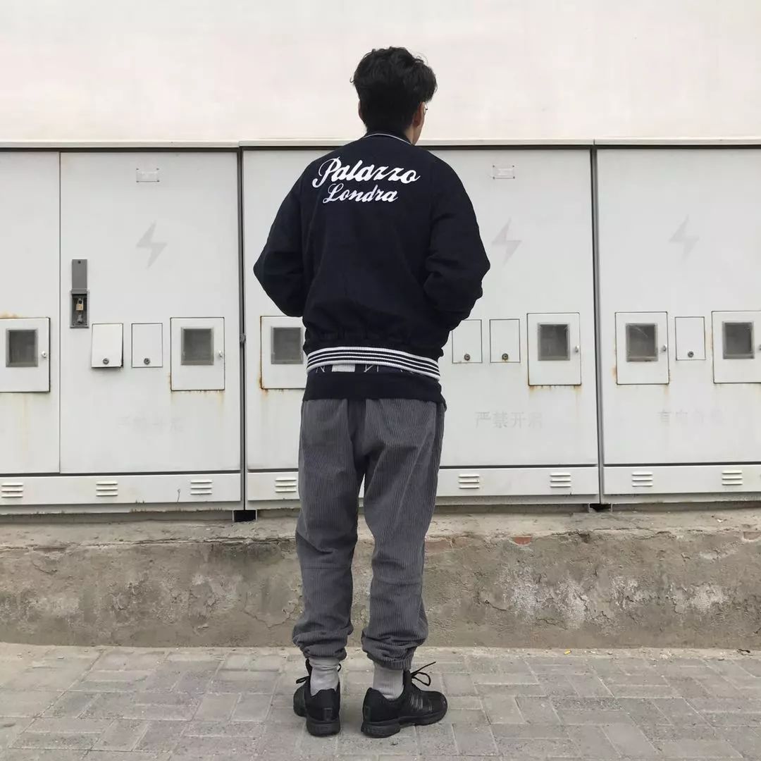 Yahoo!オークション - 美品 Lサイズ PALACE SKATEBOARDS PALAZZO Yahoo!オークション - 美品 Lサイズ PALACE SKATEBOARDS PALAZZO