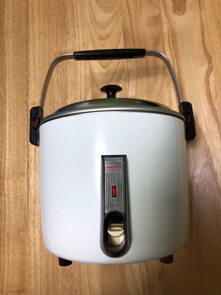 サンヨー　炊飯器　昭和　レトロ　　3合炊　電気釜  