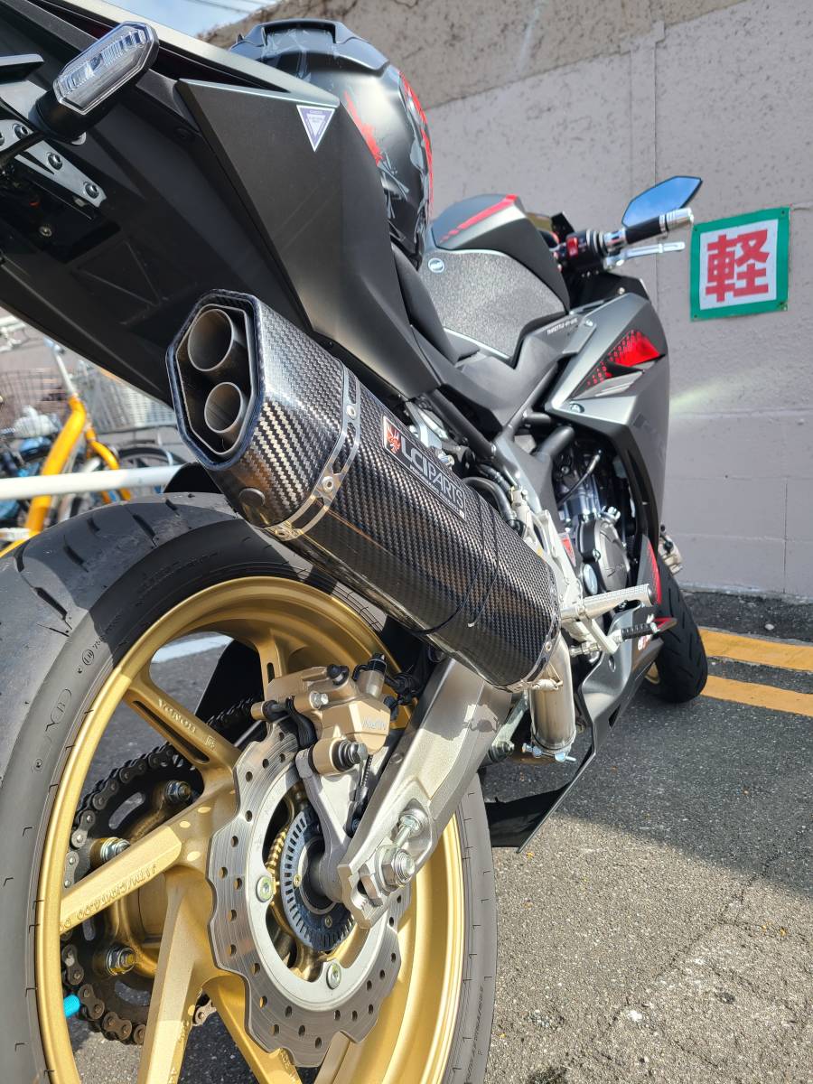 美品 CBR250RR MC51 LCIPARTS ツインエンドスリップオンマフラー 美品 CBR250RR MC51 LCIPARTS ツインエンドスリップオンマフラー