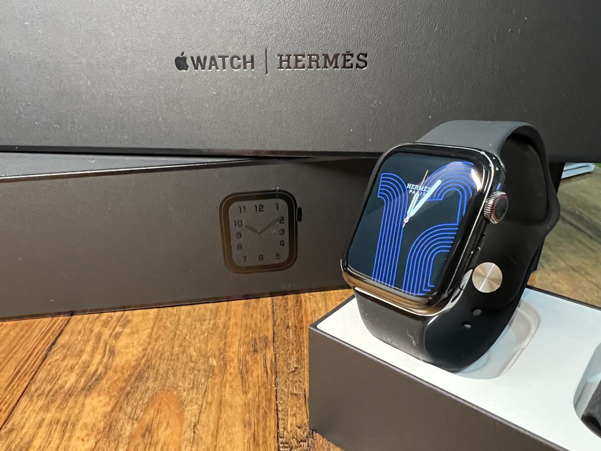 ☆即決 美品 Apple Watch series5 HERMES 44mm ブラック 本体 アップルウォッチ エルメス 黒 GPS+Cellular 