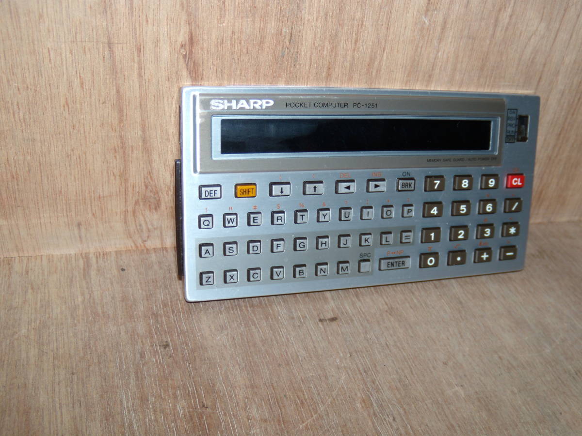 65.- SHARP PC-1251 карманный компьютер 
