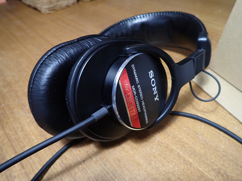 SONY ソニー MDR-CD900ST スタジオ モニター ヘッドホン 新品に近い