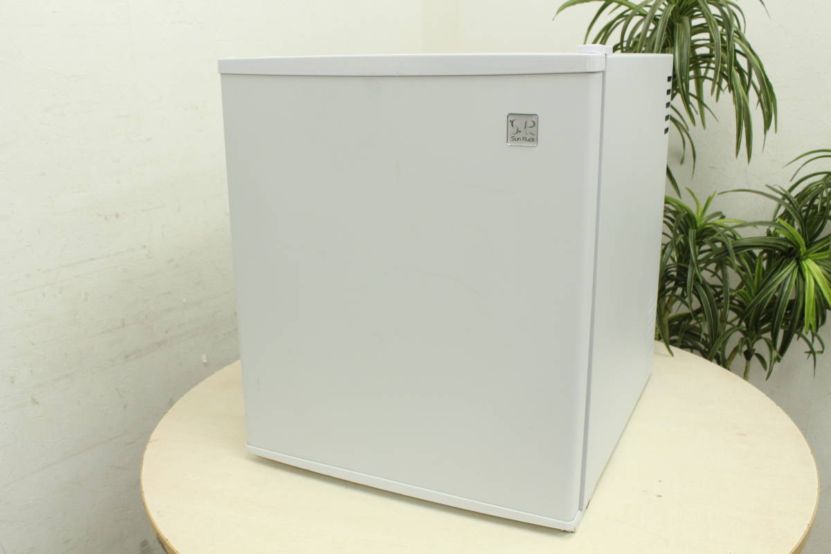 Sun Ruck サンルック 電子冷蔵庫 48L 1ドア冷蔵庫 SR-R4802 ベルチェ式 ミニ 19年製 小型 ワンドア 冷蔵庫_画像1
