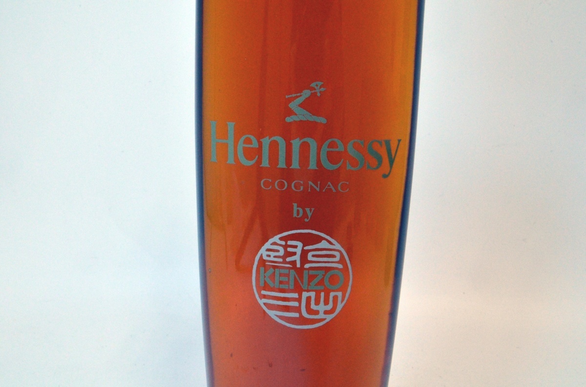 Hennessy　ｂy　KENZO　ヘネシー　バイ　ケンゾー　コニャック　350ｍｌ　40％　未開栓_画像2