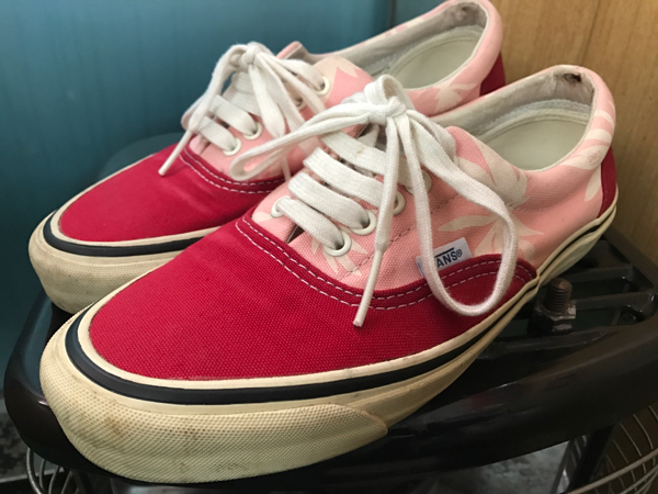 ★ヴァンズ VANS ORIGINALS スニーカー スリッポン ピンク中古8 限定 コラボ