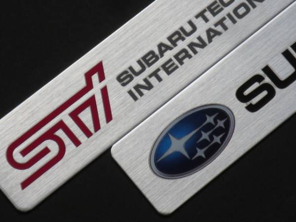 スバル　ステンレスプレート　ステッカー付