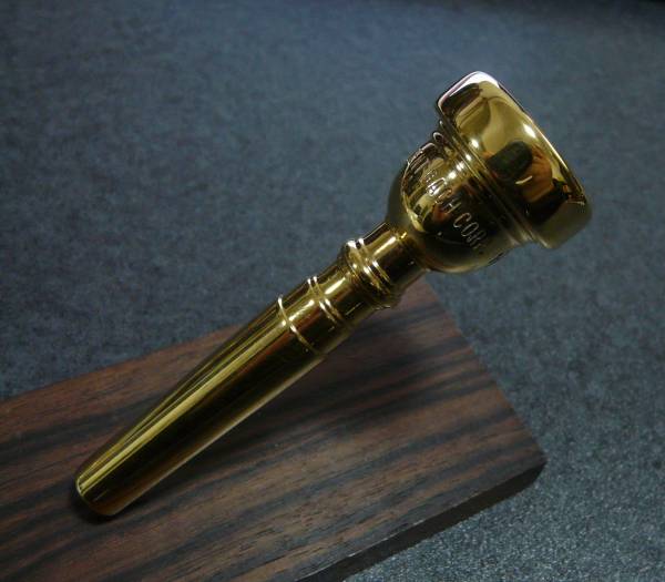 Bach Trumpet Mouthpiece 1-1/2C デッサン用額縁 7918 大全紙 アイボリー 木製フレーム・UVカット