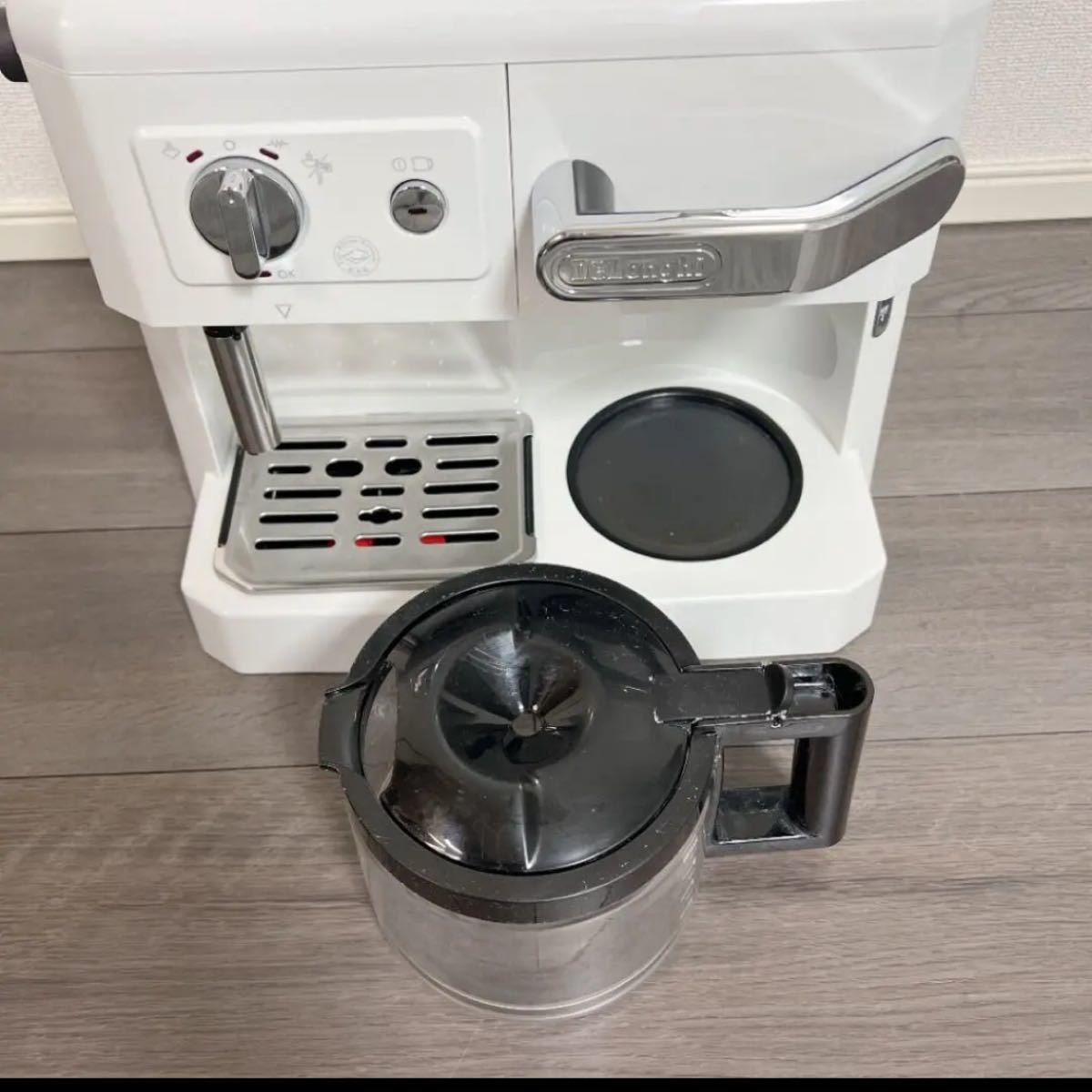 DeLonghi コーヒーメーカー　BCO410J-W
