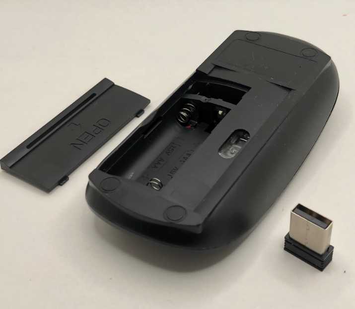 マウス ワイヤレスマウス 無線マウス 持ち運び便利 2.4GHz 電池式　ブラック