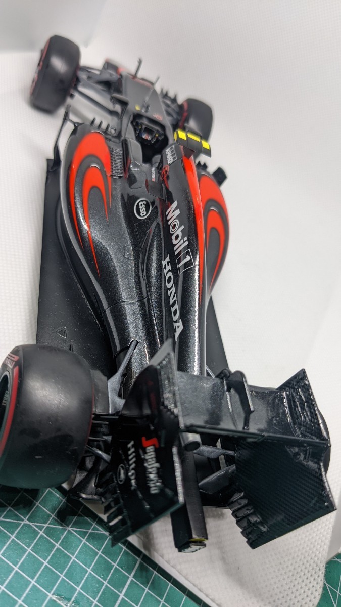 McLAREN HONDA MP4-30 2015　1/20　塗装済完成品　マクラーレンホンダ