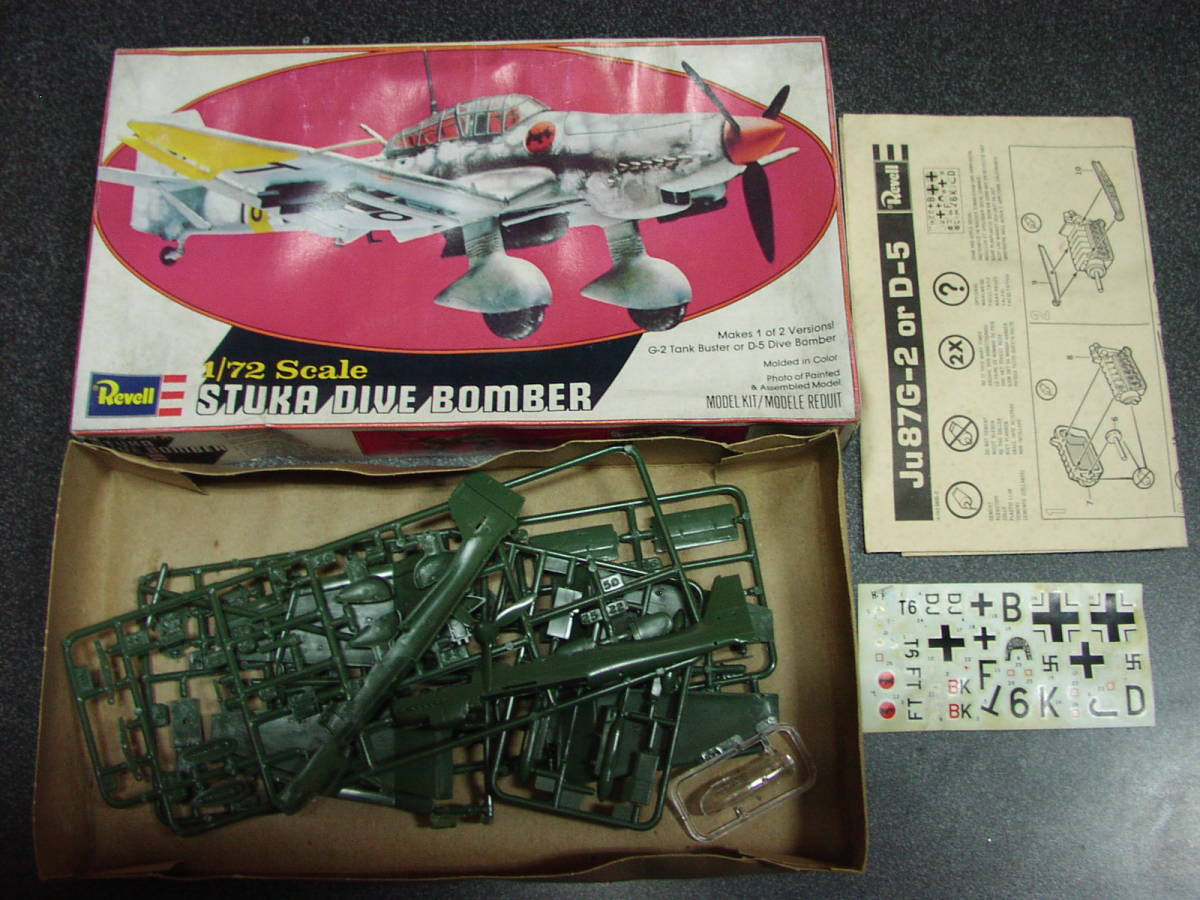 プロペラ難有　Revell　1/72　STUKA DIVE BOMBER 　プラモデル_説明書黄ばみ汚れ有