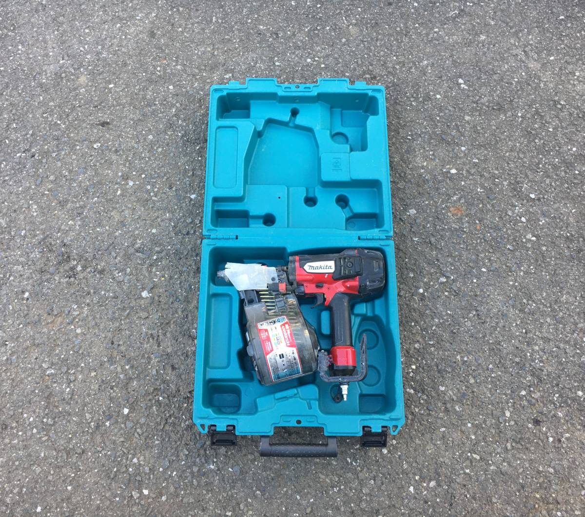値下げ交渉OK!!! ☆即決59000円☆ AN935H マキタ MAKITA 高圧エア釘