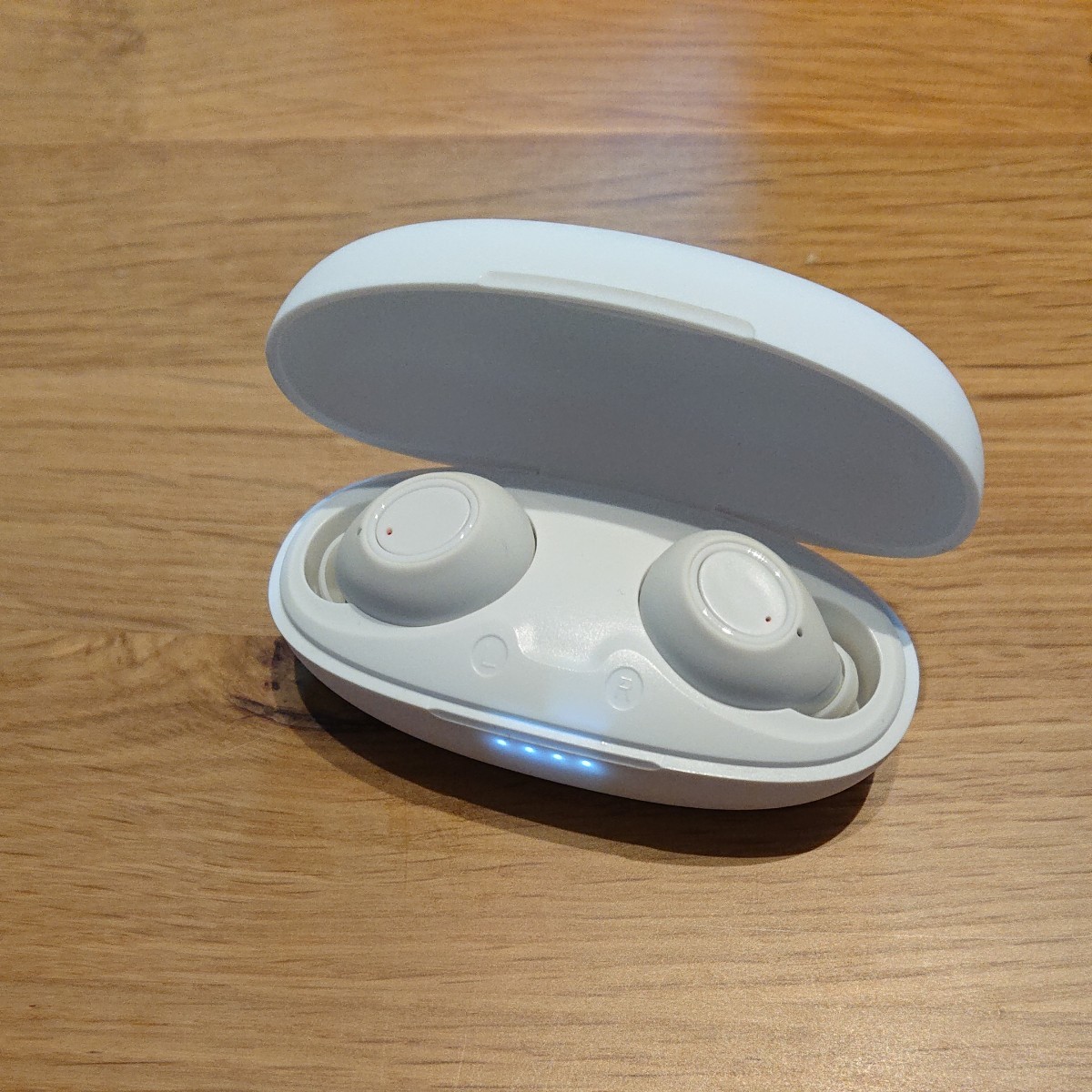 Bluetooth完全ワイヤレスイヤホン