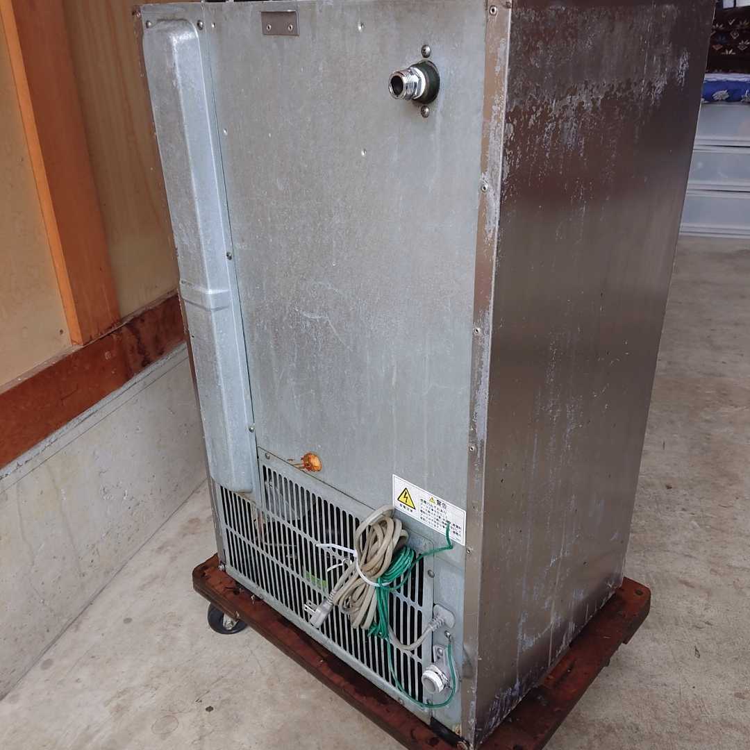 大人女性の ホシザキ業務用製氷機IM-30L メンテ、分解清掃、凝縮器の ...