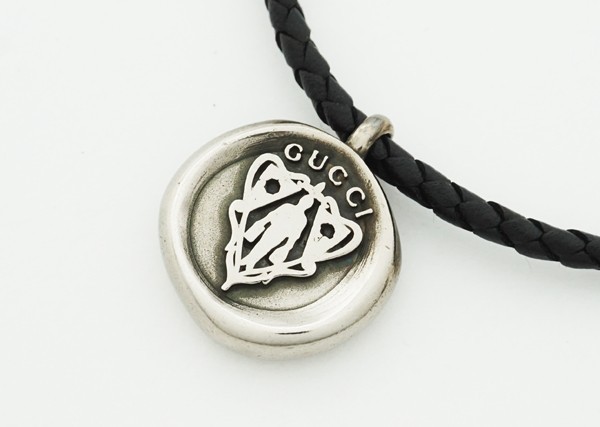 【GUCCI グッチ】クレストコイン シルバー ネックレス シルバー×ブラック
