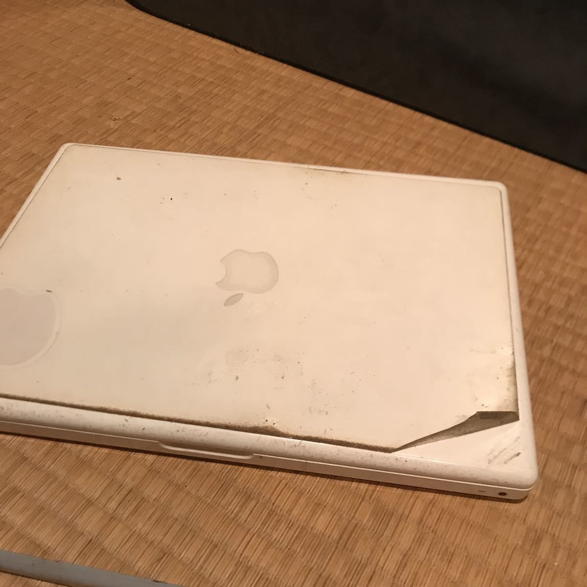 MacBook модель A1181