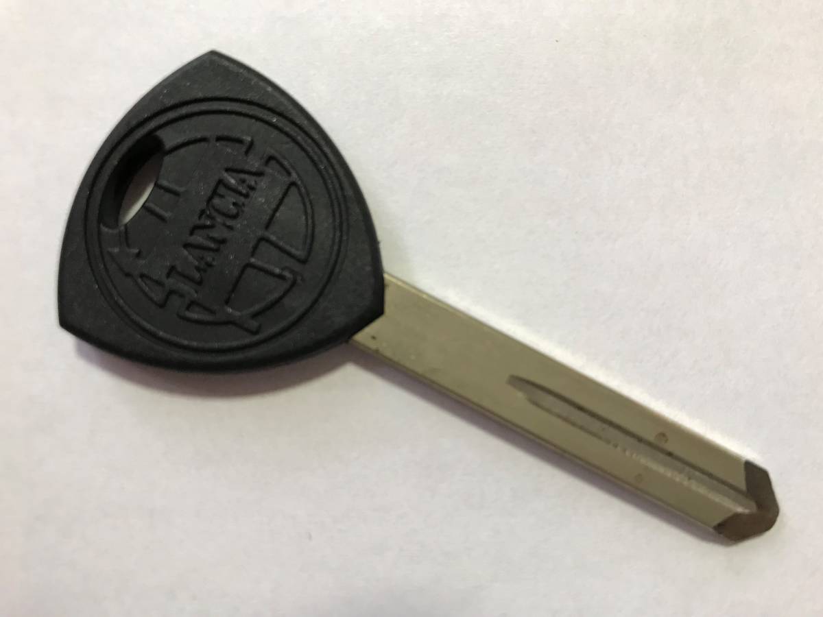 ** Lancia Delta original blank key set **