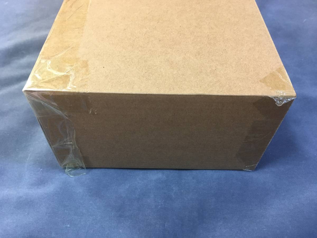 テープには歪みと汚れがあります