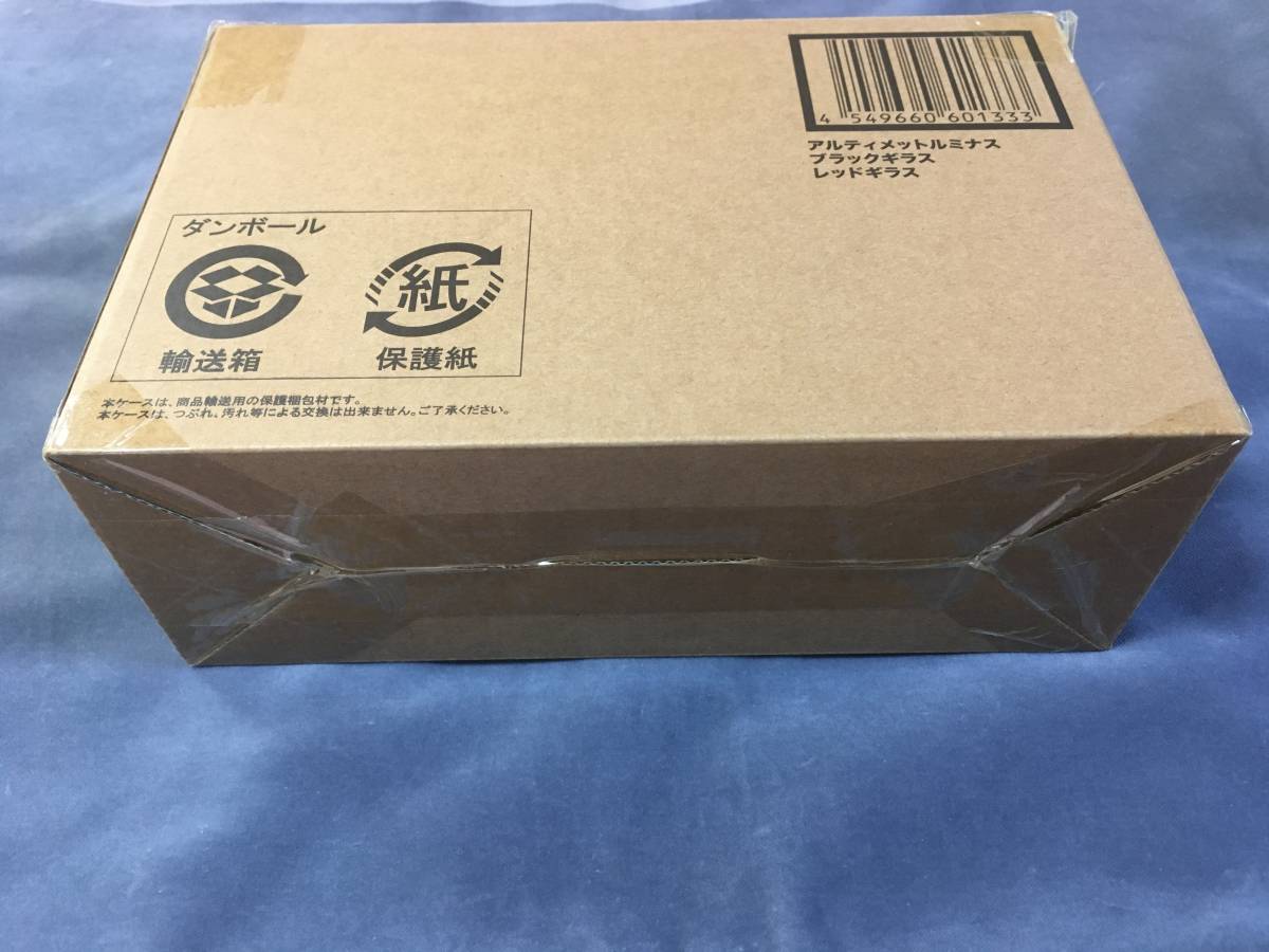 テープには歪みと汚れがあります