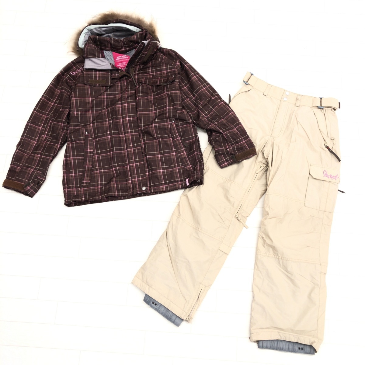 美品【AVALANCHE】アバランチ スキー スノボー ウェア Mセットアップ