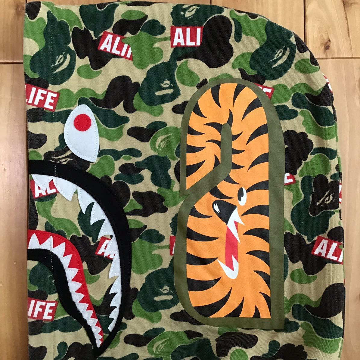 *XL* ALIFE × BAPE ABC camo Shark Parker a bathing ape Ape Bape A Bathing Ape shark pullover hoodie камуфляж b63